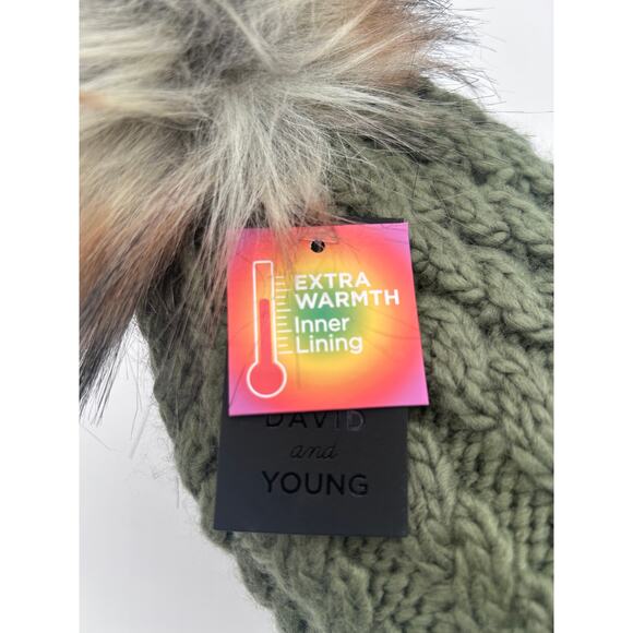 DAVID and YOUNG Knit Hat Women's One Size Cap/ Beanie Sage Green Fur - Picture 2 of 4